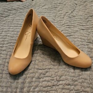 New, Jessica Simpson, Sanesa, Nude Tan Wedge Heels, Sz. 8 / 38.5